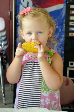 Blakeny Tibbs eating corn on the cob